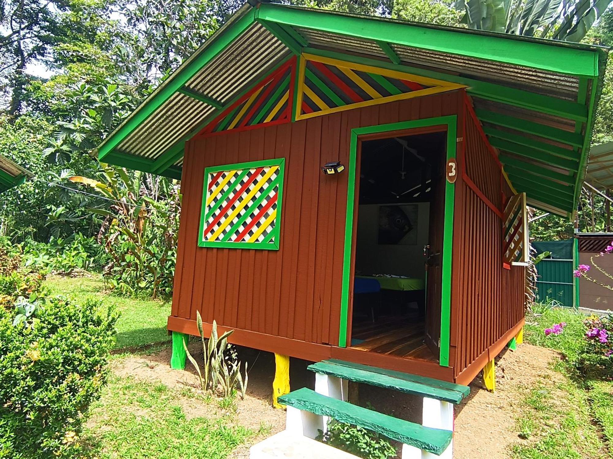 Alouatta Lodge And Canopy Cahuita Dış mekan fotoğraf